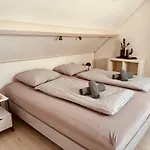 Zomerhuis Rita Holiday home *