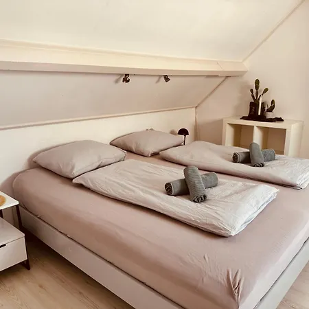 Zomerhuis Rita Holiday home *