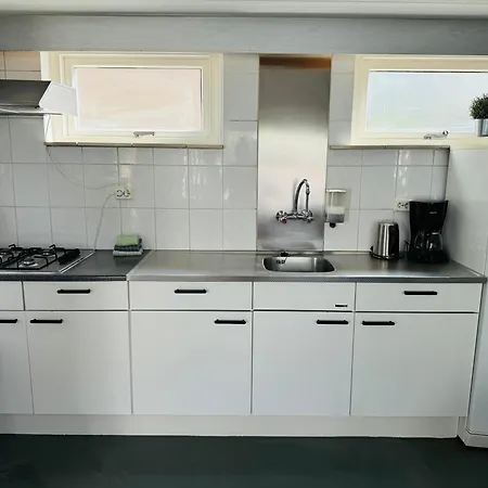 Zomerhuis Rita Holiday home *
